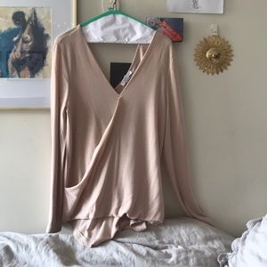 Long sleeve v neck top
